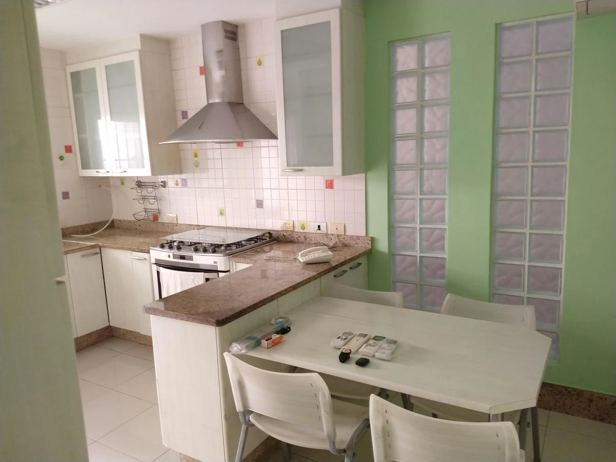 Casa mobiliada com 6 quartos e piscina aberta compartilhada — photo 2