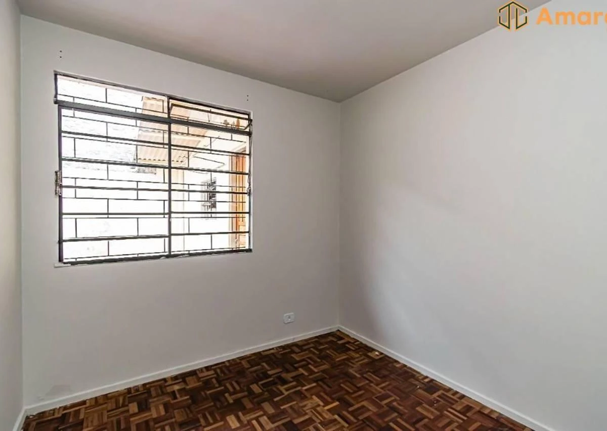 Wood or laminate floors in a 3-bedroom house, 75 m² — photo 27