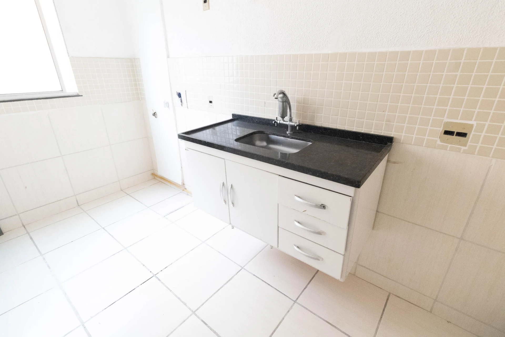 Unfurnished apartment with 2 bedrooms