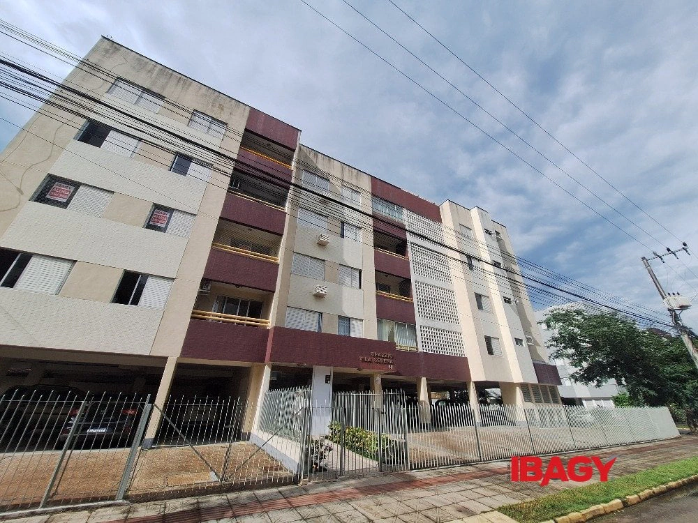 3-bedroom apartment with a washing machine in Florianópolis — photo 16
