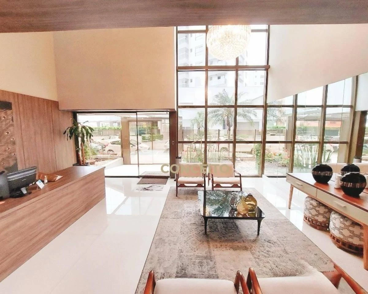 3-bedroom apartment in a building with a pool — photo 8