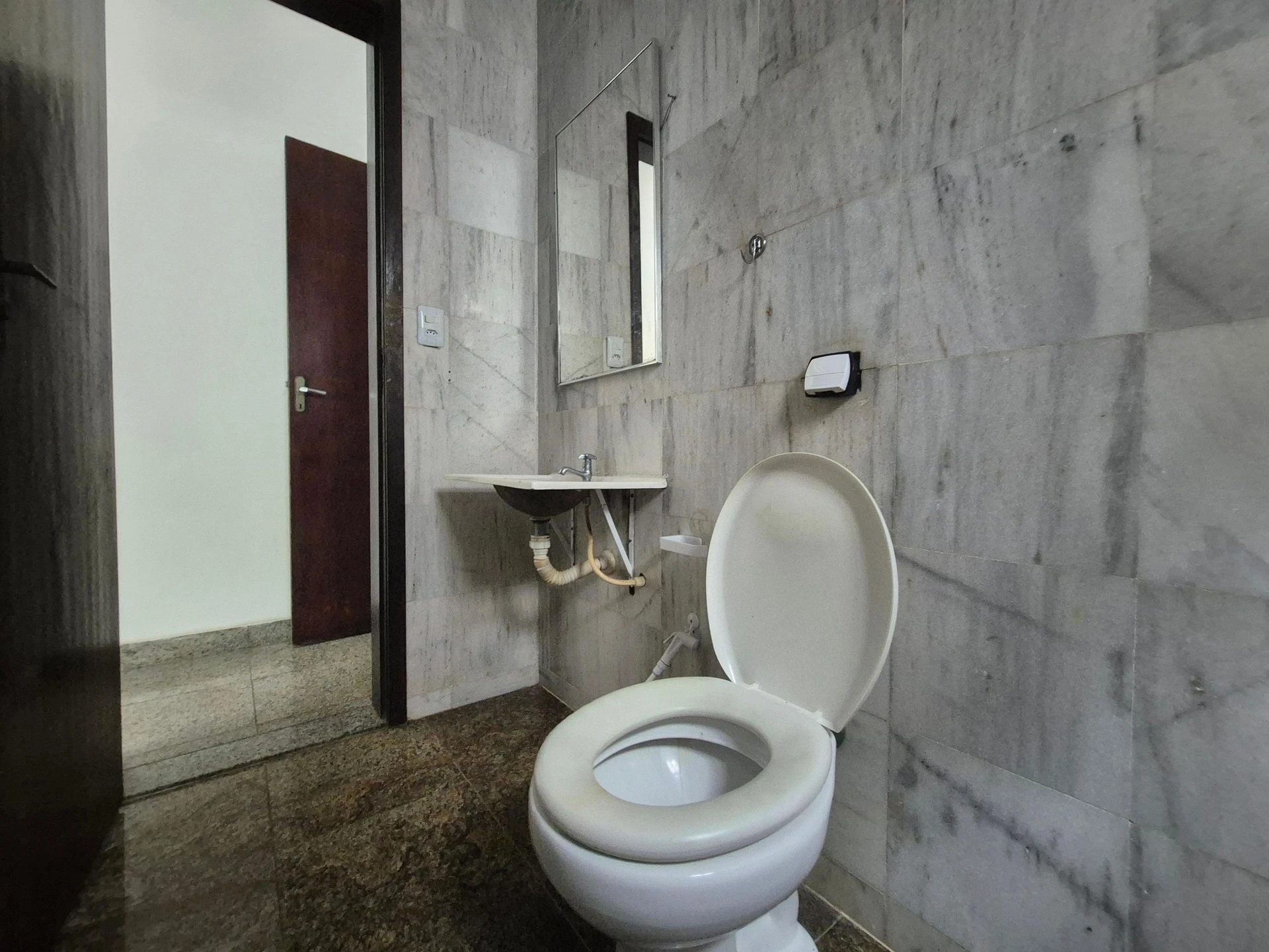Дом 100 м² с рабочим местом и садом — photo 38
