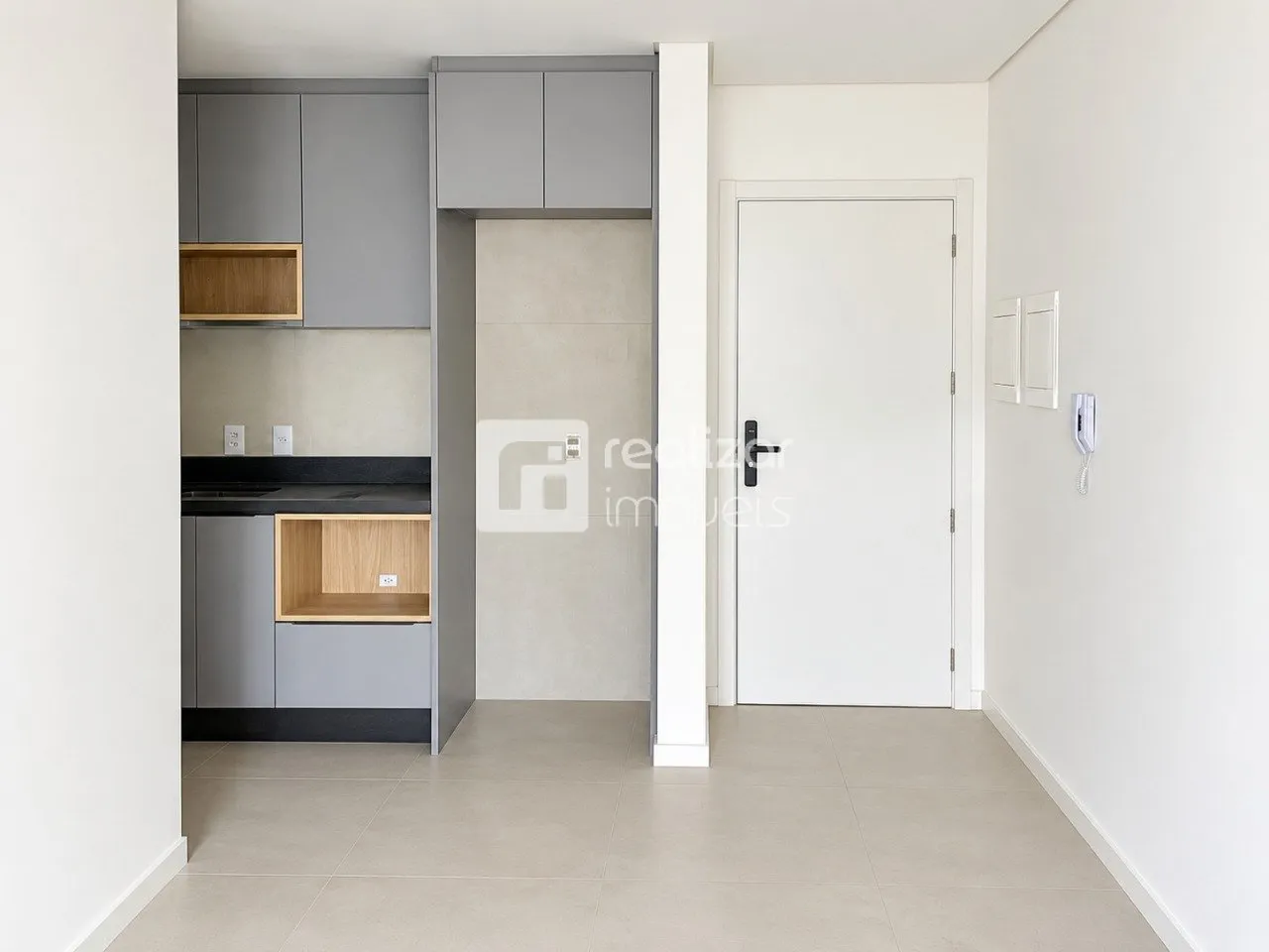 Apartment, 69 m², with a grill on the balcony — photo 39