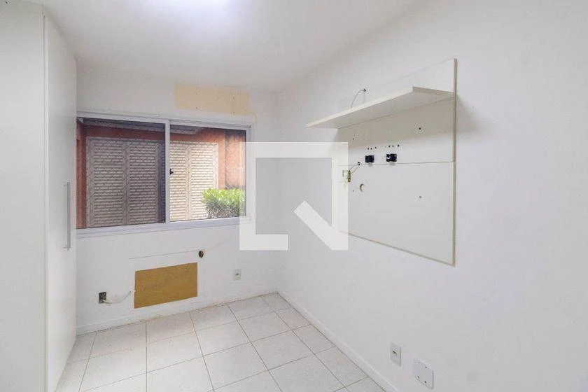 Балкон с грилем и 3 спальни: квартира 110 м² — photo 26
