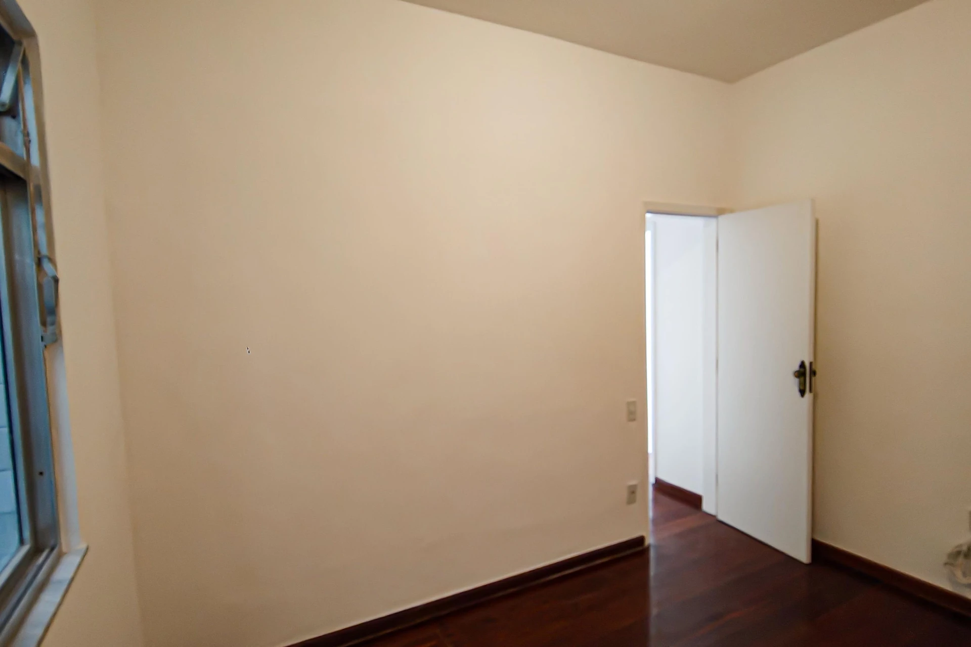 Деревянный пол или ламинат и 2 спальни: квартира 70 м² — photo 19