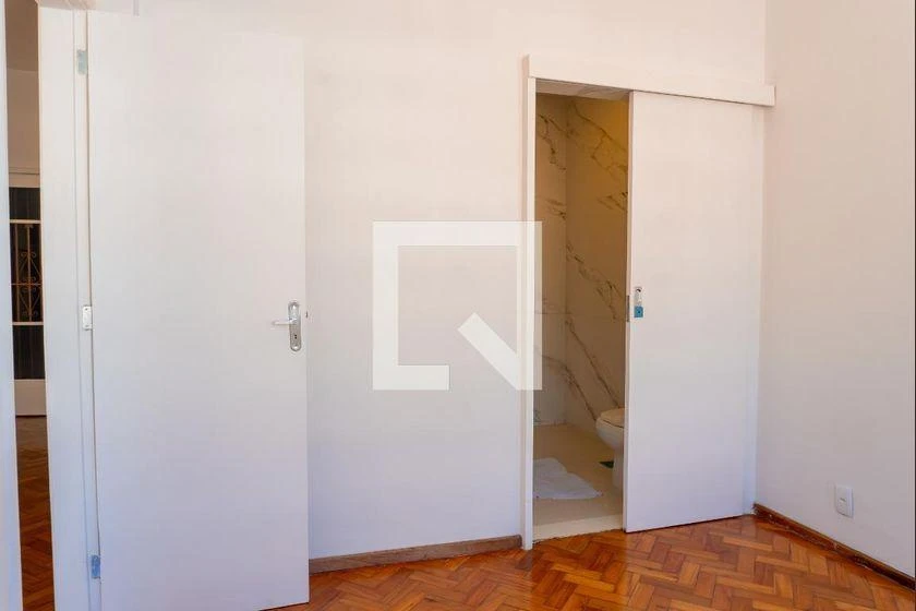 1-bedroom apartment with a separate kitchen, 40 m² — photo 4
