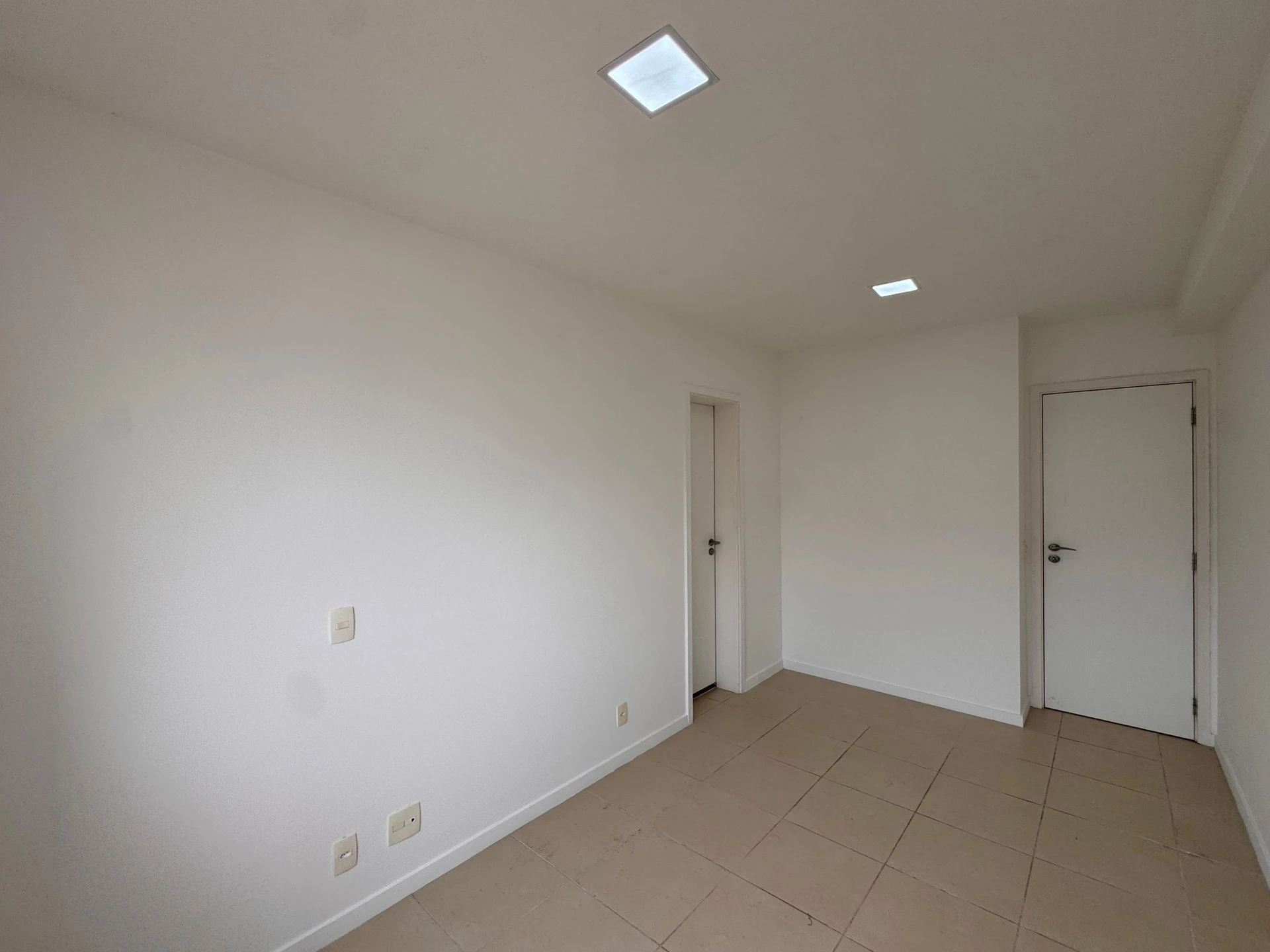 Furnished apartment, 158 m², with a water view — photo 101
