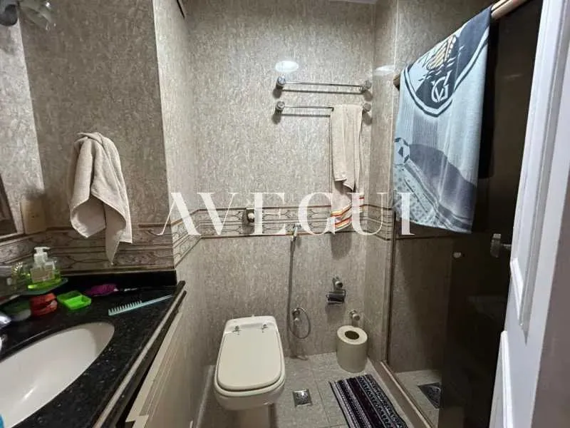 Furnished 4-bedroom apartment with a gas stove kitchen — photo 18