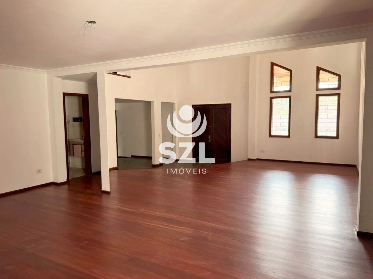 House with 5 bedrooms and 5 parking spaces — photo 13