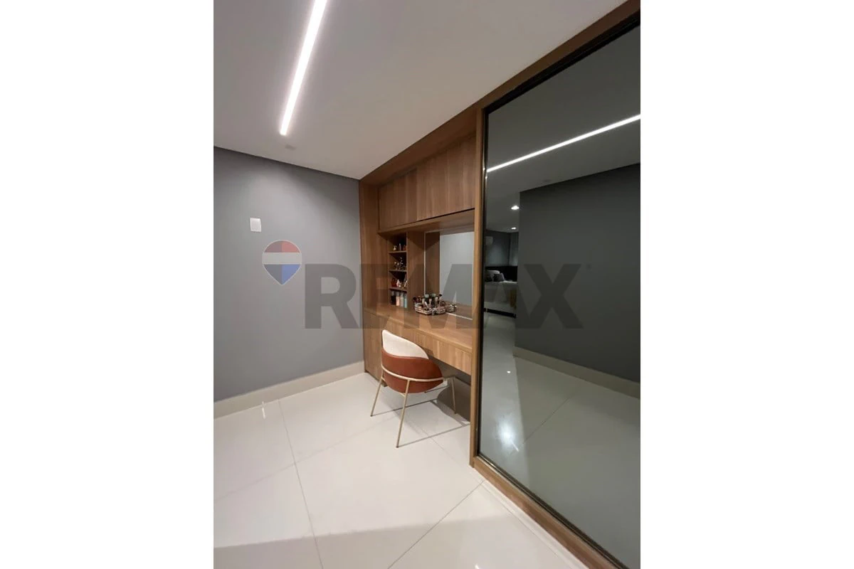 Private pool in a 4-bedroom house, 436 m² — photo 16