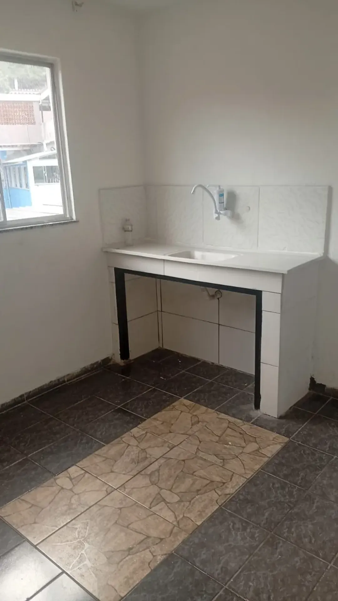 Rental apartment with 2 bedrooms and ceramic flooring — photo 2