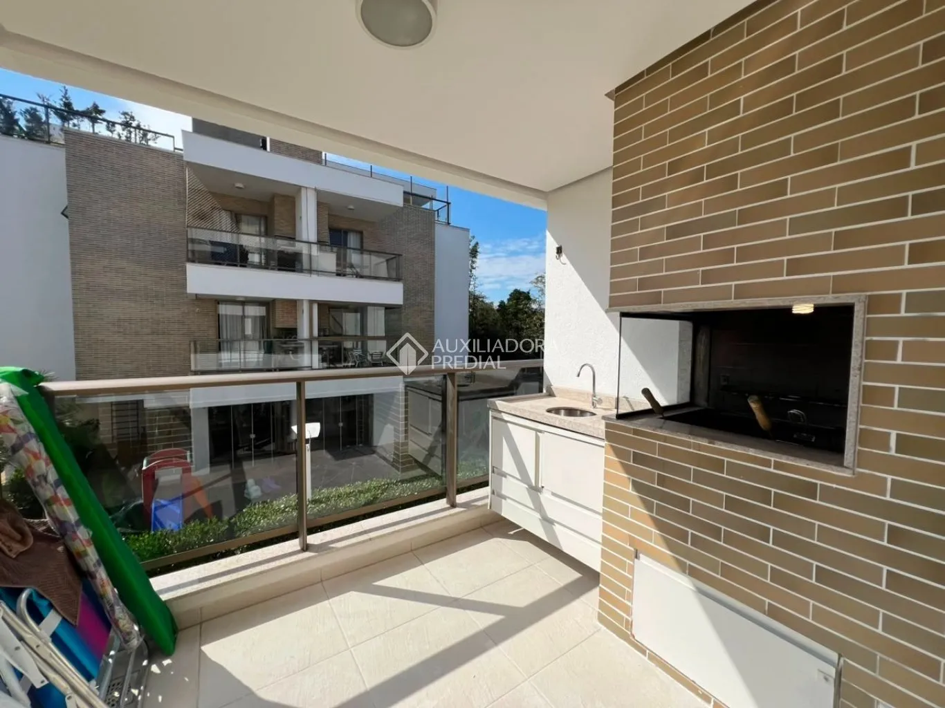 Apartamento amueblado de 2 dormitorios y cocina abierta — photo 12
