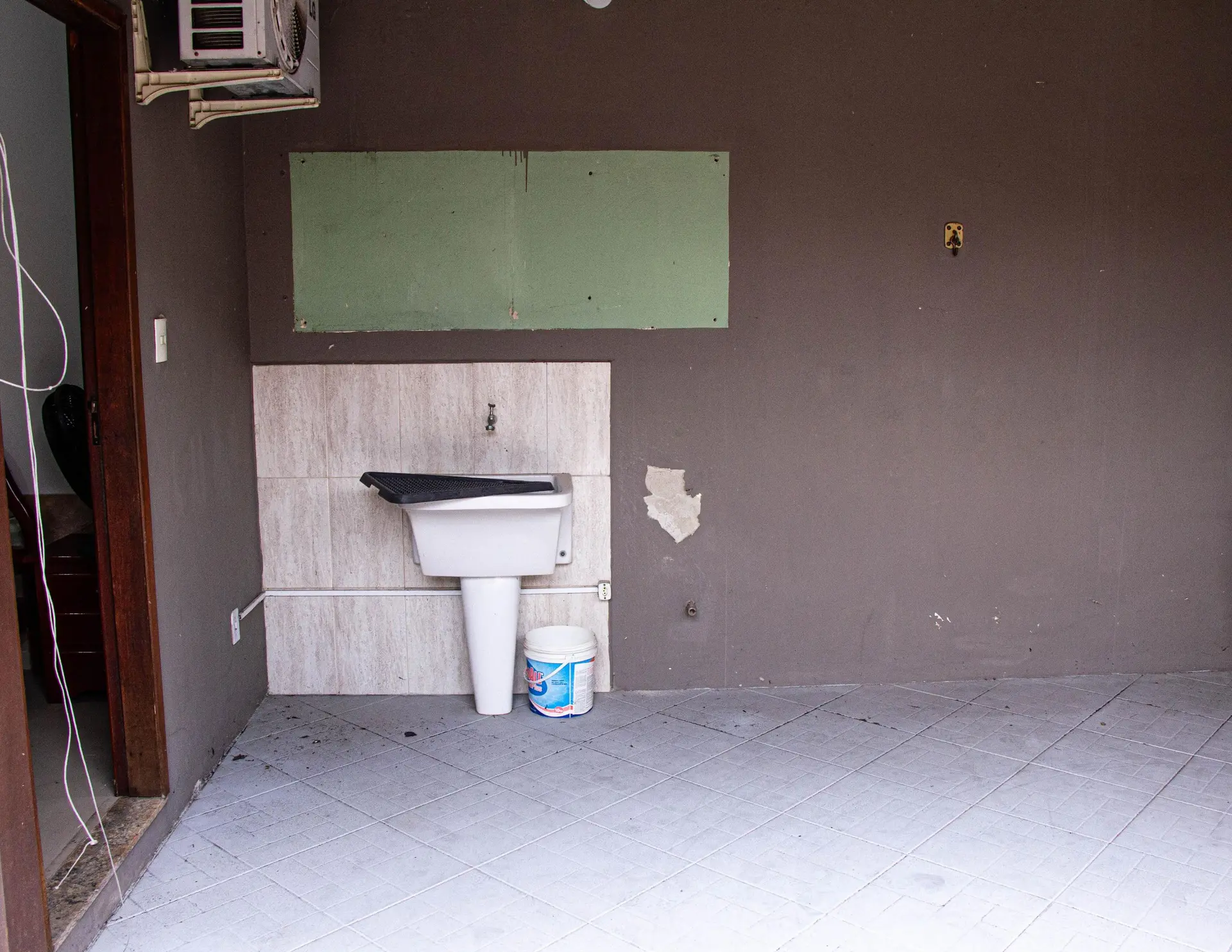 Furnished house, 300 m², with a grill on the balcony — photo 42