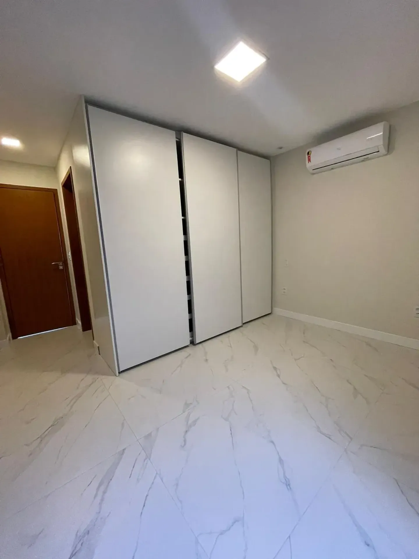 Apartamento mobiliado com 270 m² e 6 suítes — photo 42