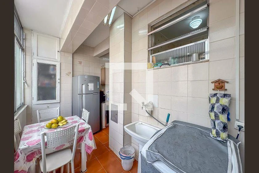Furnished 86 m² apartment with 2 bedrooms and balcony — photo 41
