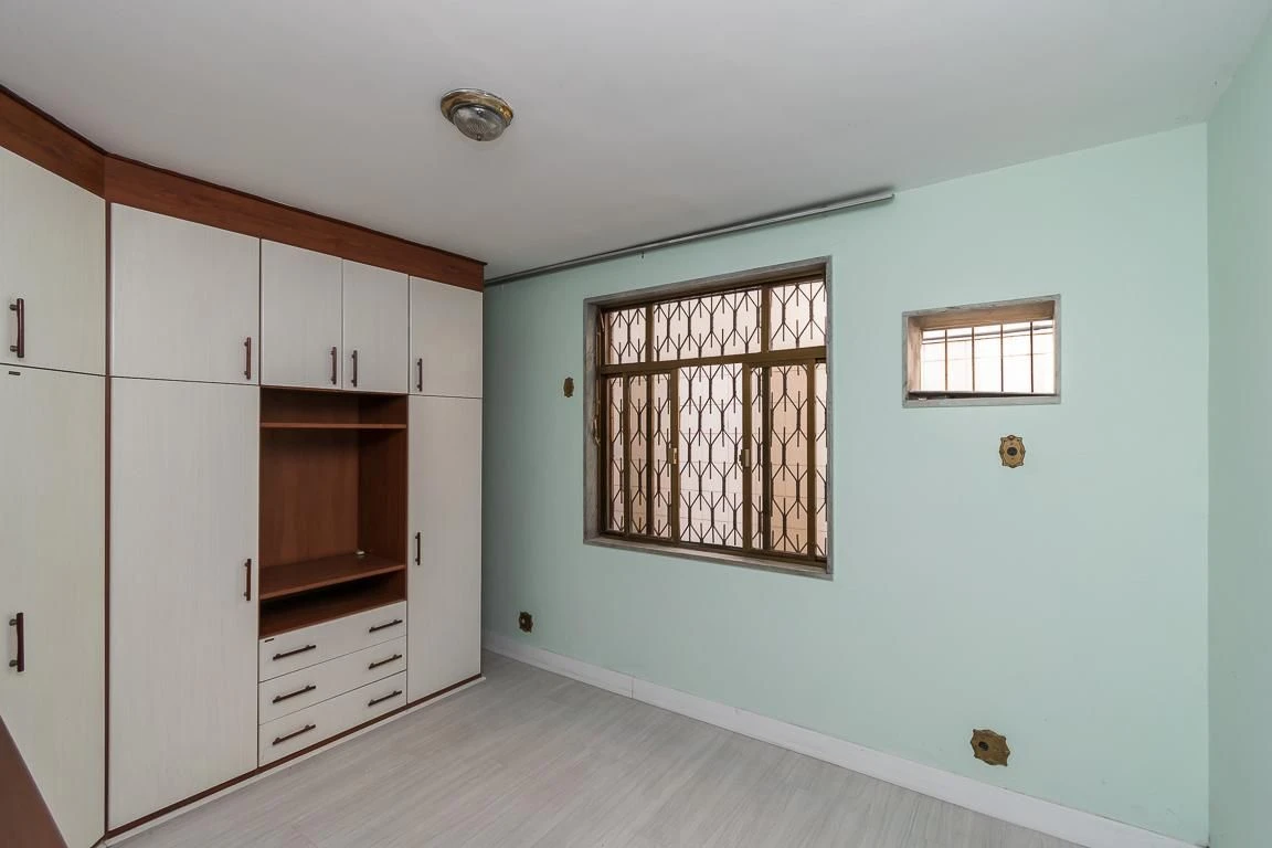 Casa sem mobília com 4 quartos e varanda — photo 20