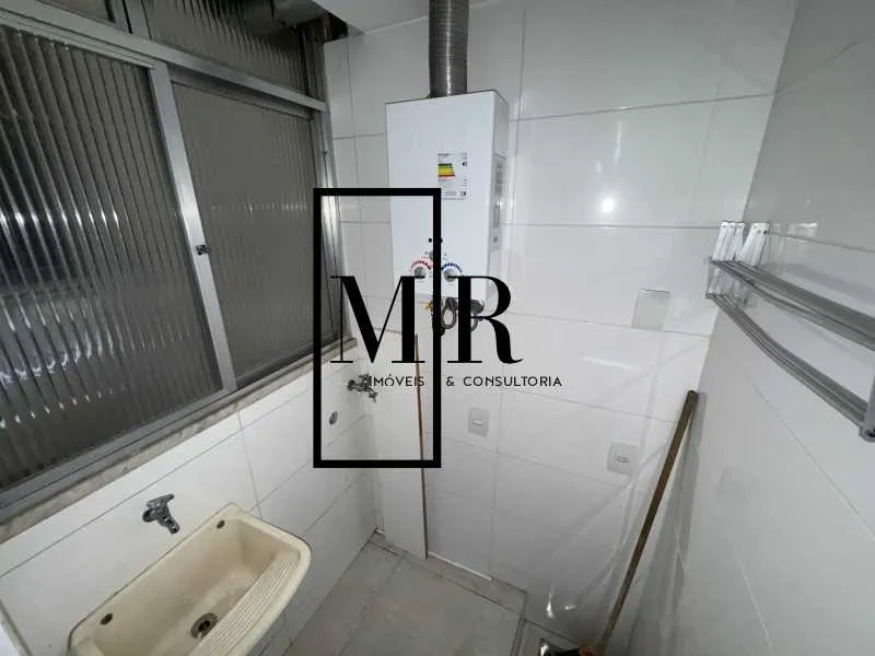 Apartamento de 1 quarto com box de vidro e aquecimento a gás — photo 26