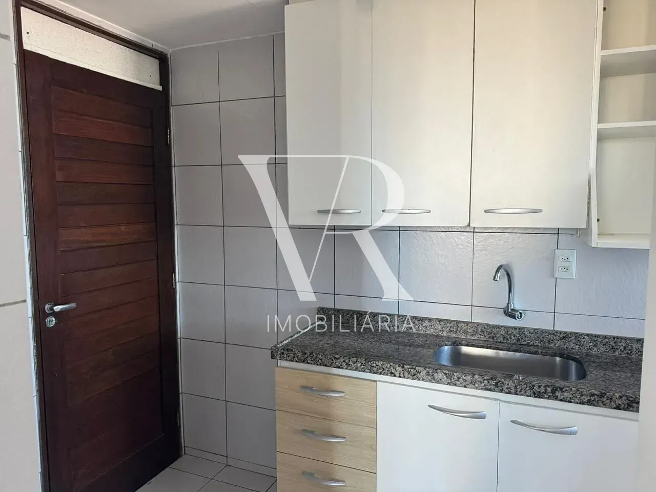 Apartment with 2 bedrooms and 2 bathrooms — photo 8