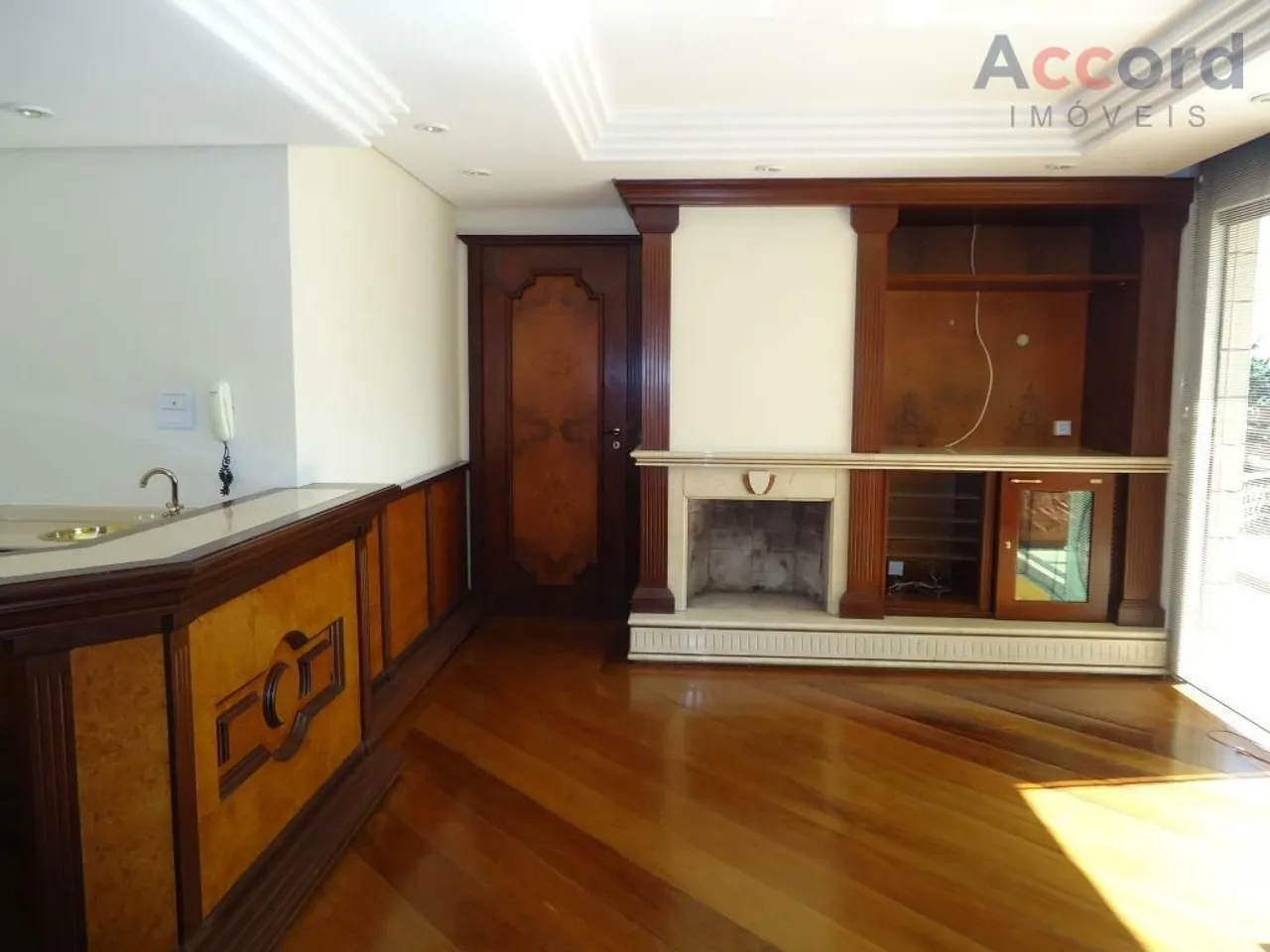 Top-floor apartment with 2 bedrooms and 4 bathrooms, 224 m² — photo 7