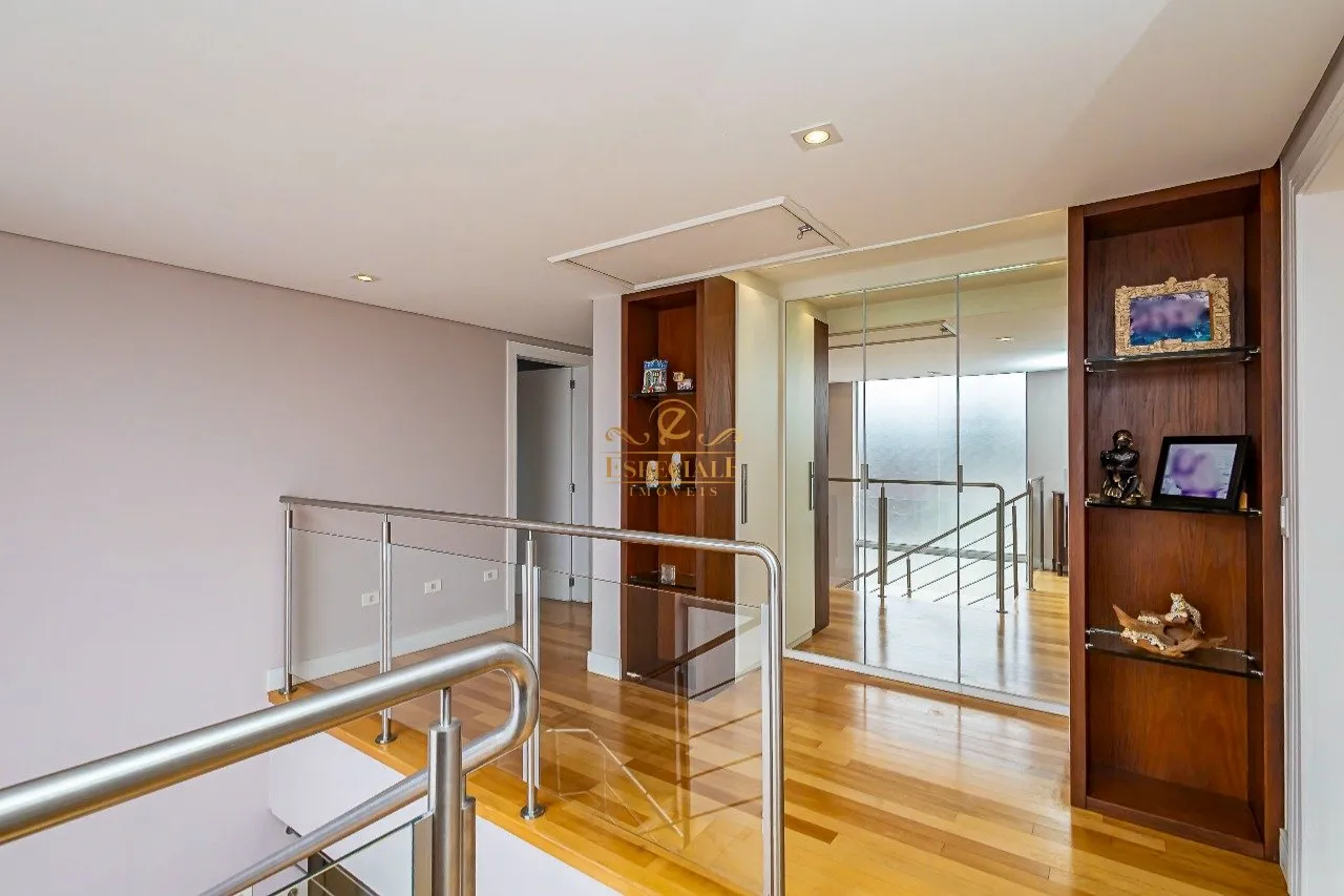 Furnished house with 3 en-suite bedrooms and 631 m² — photo 60