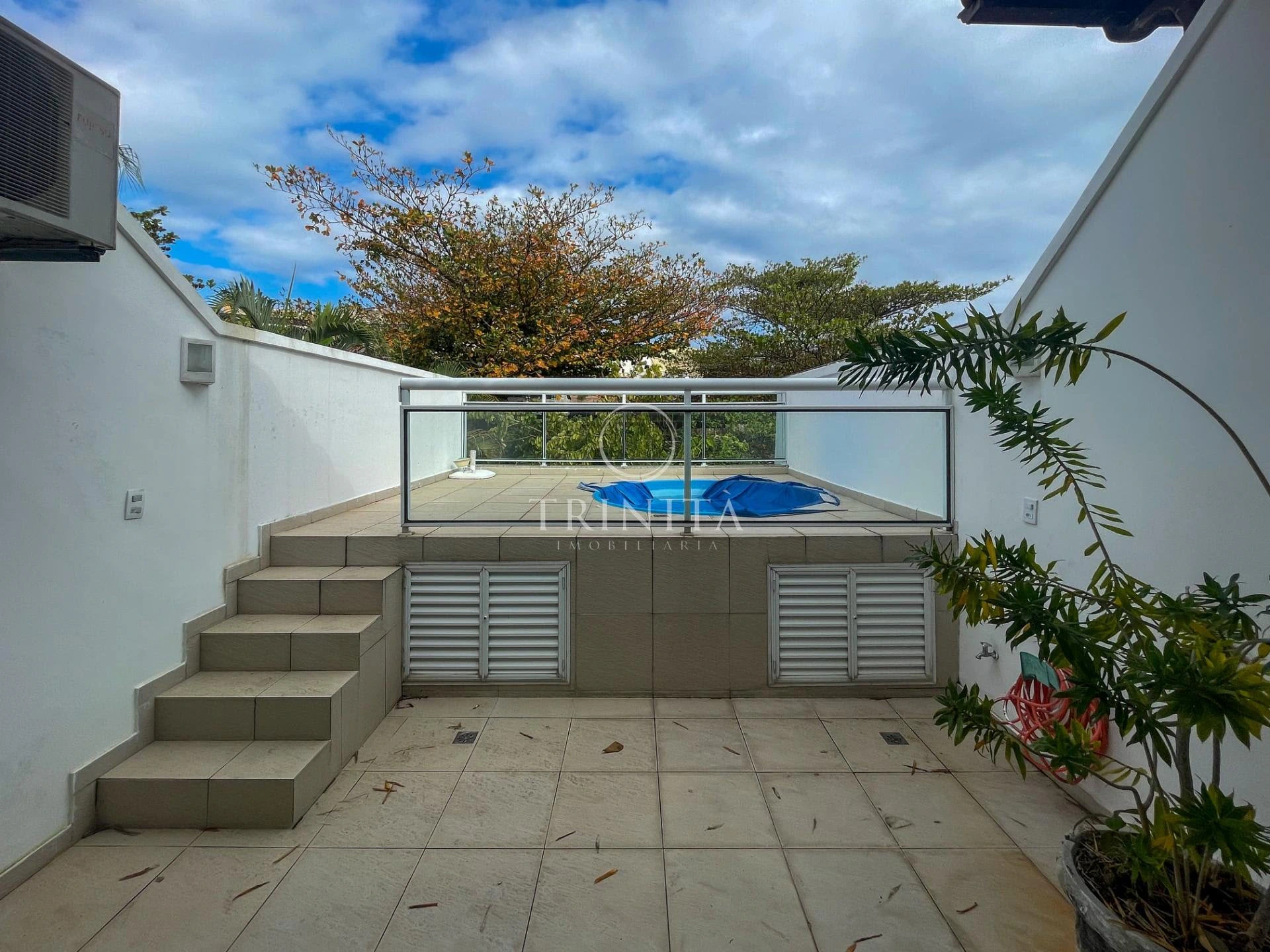 House for rent with 4 bedrooms and 5 bathrooms — photo 27