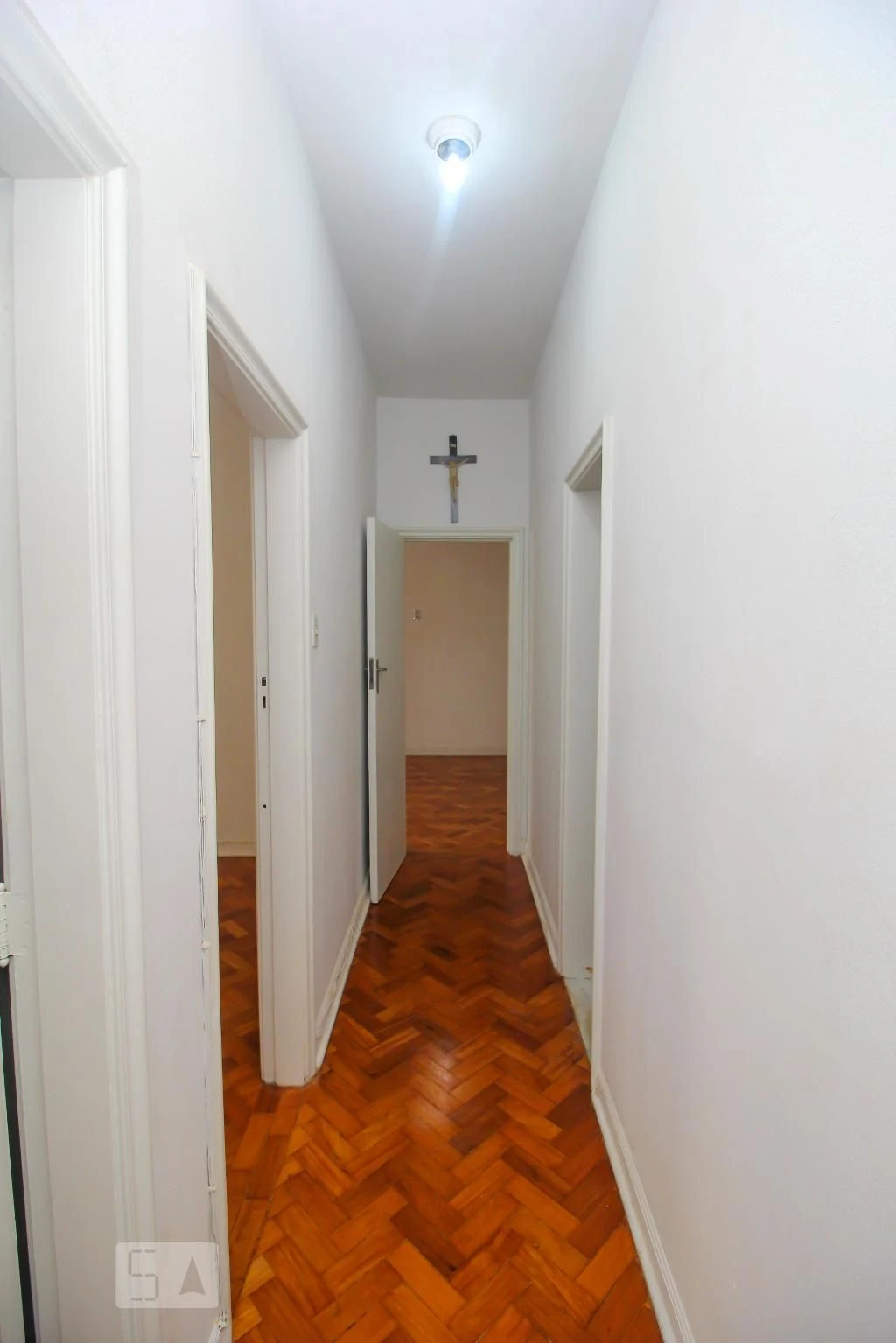 Rental apartment with 2 bedrooms and a balcony — photo 45