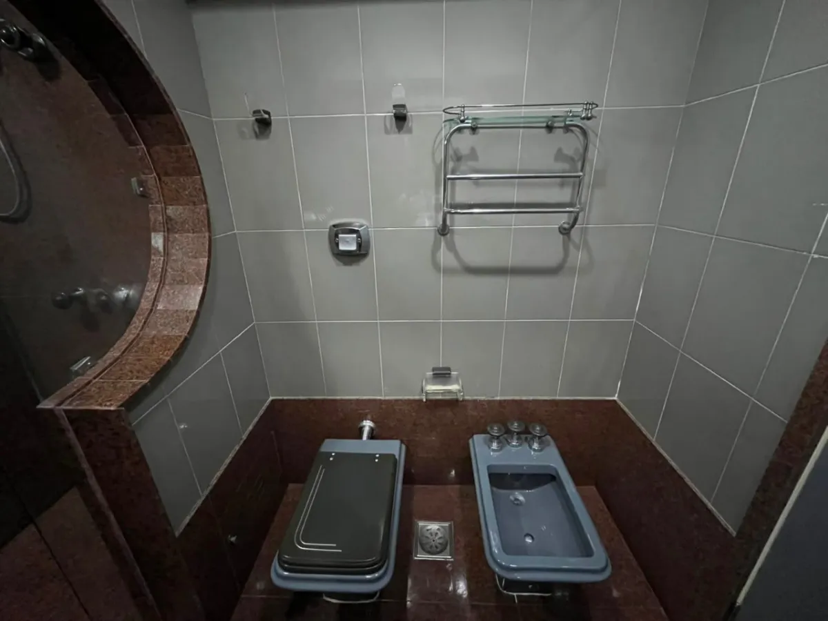 Панорамні вікна та 4 спальні: квартира 217 м² — photo 18
