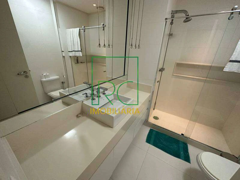 Apartamento de 4 suítes com 390 m² e 3 vagas — photo 21