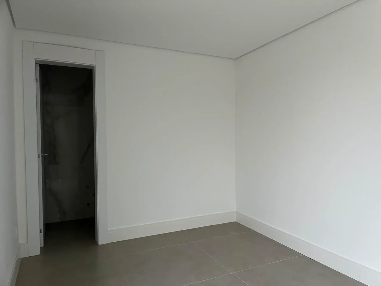 3-bedroom apartment in a building with a sauna — photo 10