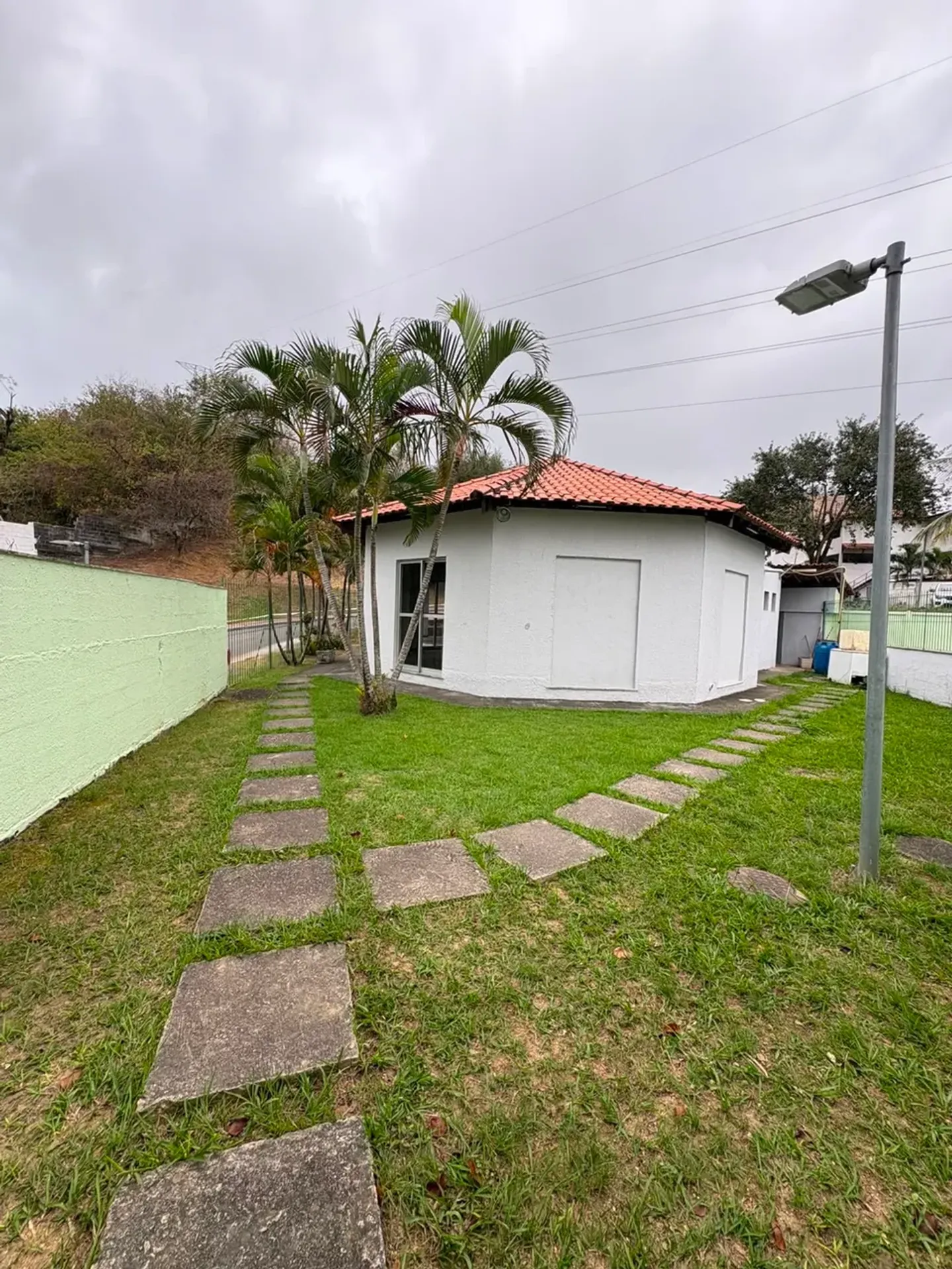 House with 2 bedrooms and 1 bathroom plus 1 parking space — photo 27