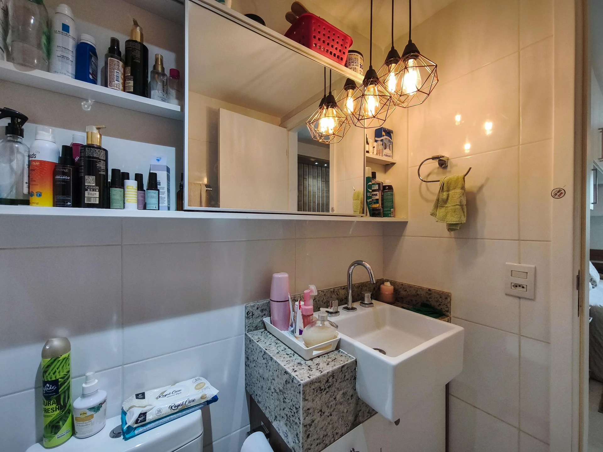Furnished 2-bedroom apartment with private garden — photo 32