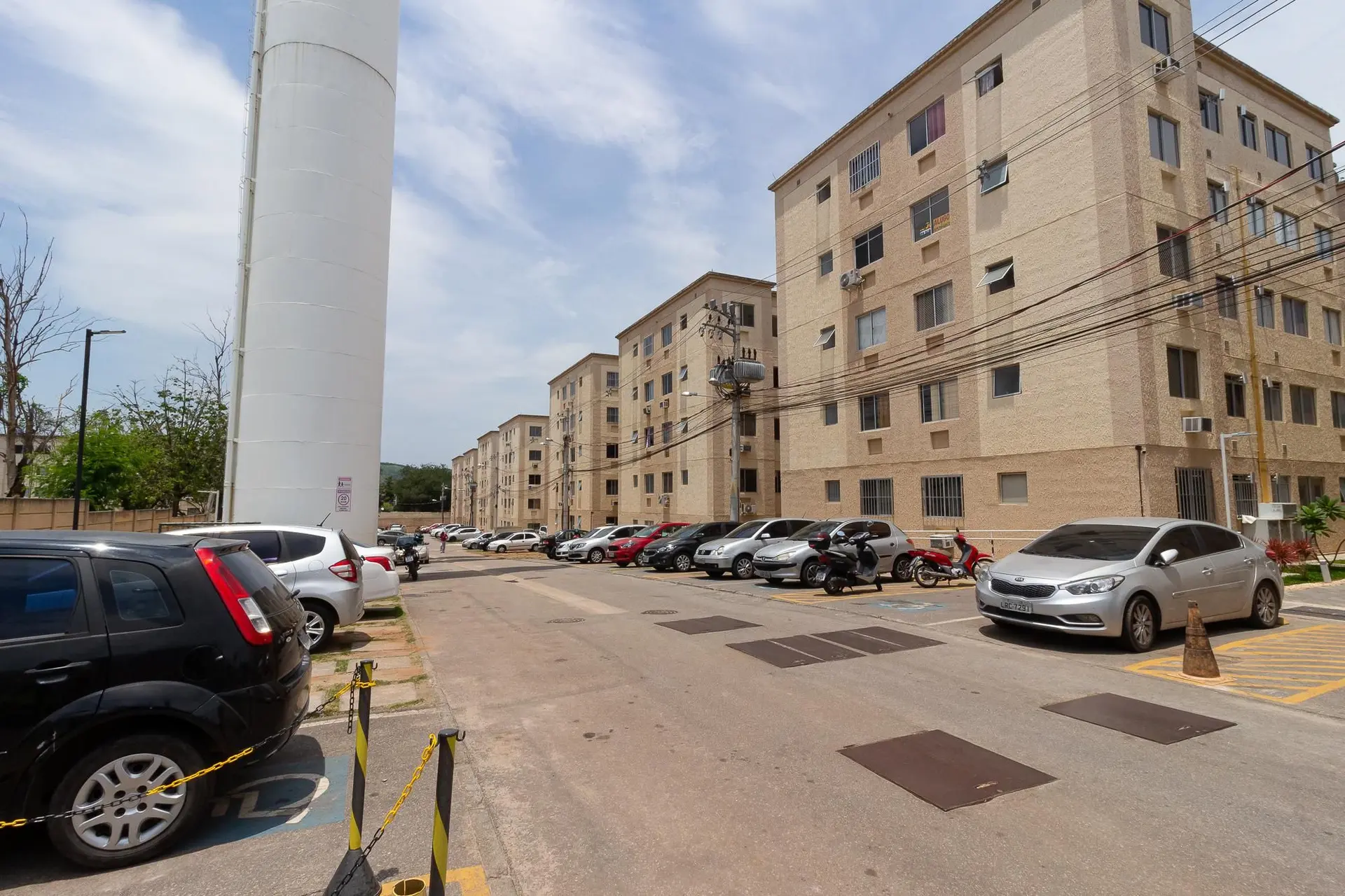 Furnished 2-bedroom apartment with 1 bathroom and parking — photo 35