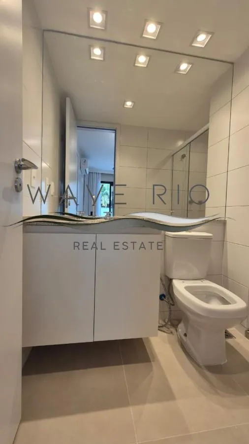 One-bedroom apartment with a mountain view in Rio de Janeiro — photo 10