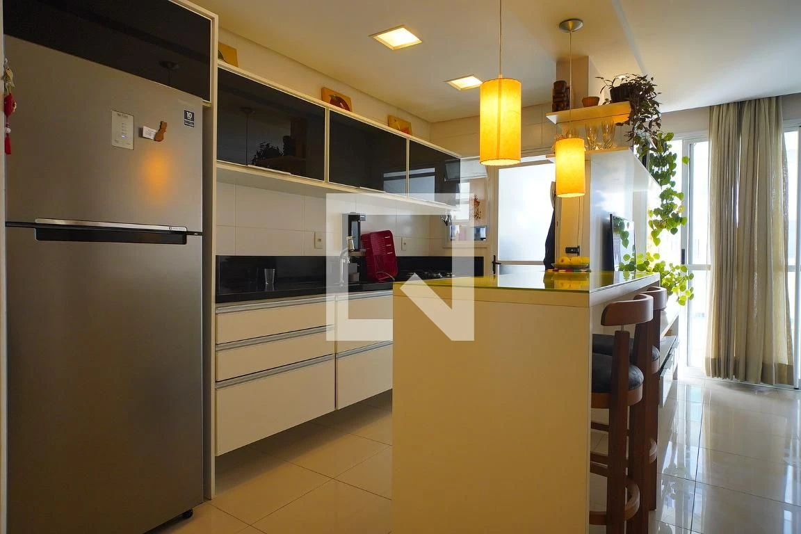Glass-enclosed balcony in a 2-bedroom apartment, 78 m² — photo 11