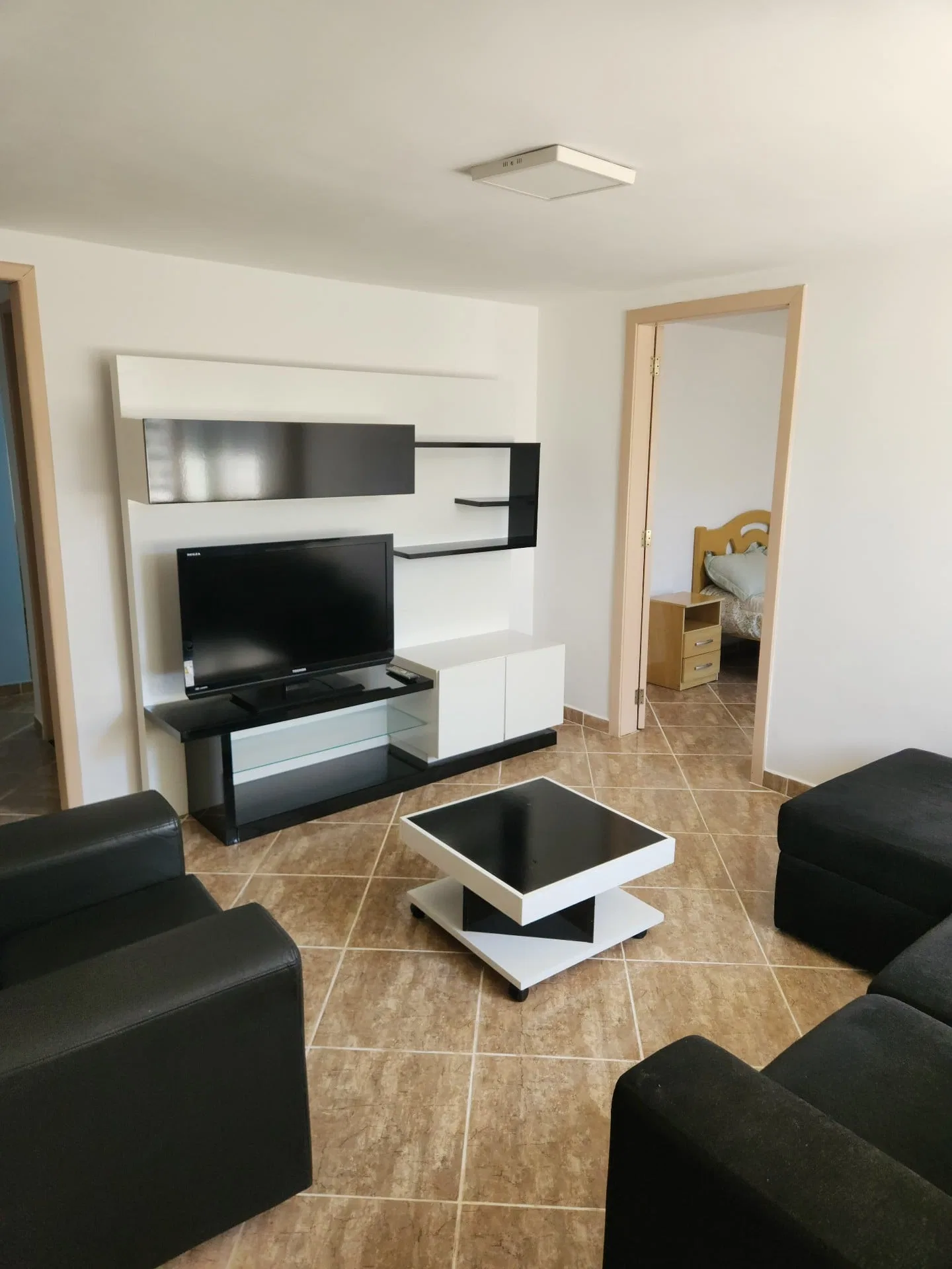 3-bedroom house with a private BBQ
