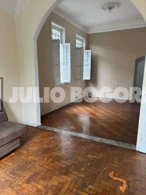 Street-level house with 5 bedrooms and private BBQ — photo 3