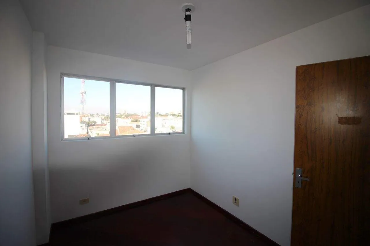 Apartment, 48 m², with wood or laminate floors — photo 13