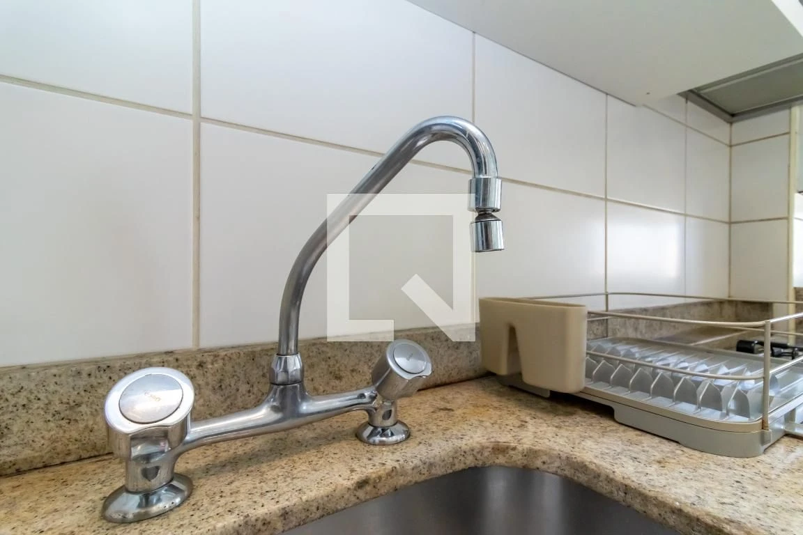 Apartamento mobiliado com 2 quartos, varanda e vaga — photo 32