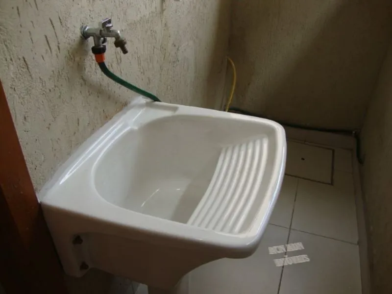 Unfurnished 1-bedroom apartment with 1 bathroom and no parking — photo 23