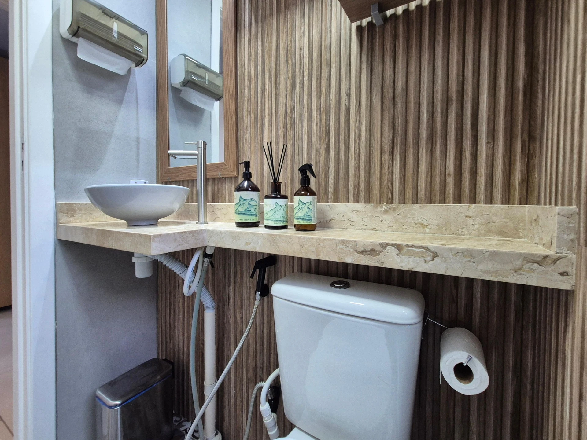 Apartamento mobiliado de 2 quartos com 1 banheiro — photo 31