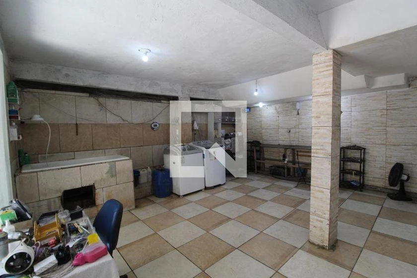 Furnished house, 200 m², with a glass-enclosed balcony — photo 26
