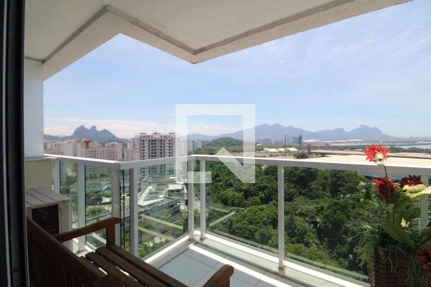 Apartamento com 2 quartos e 1 vaga, 77 m²