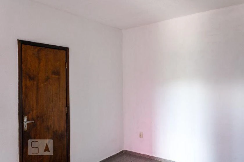 Rental house with 4 bedrooms and 200 m² — photo 42