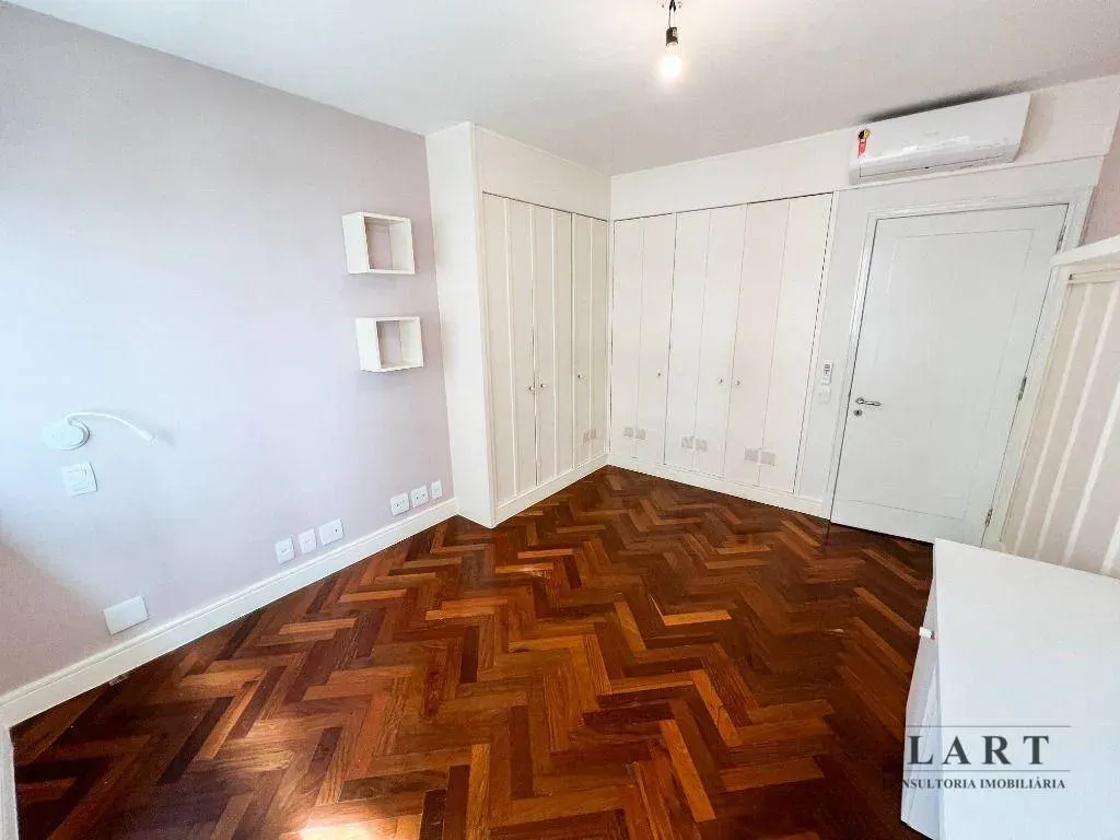 Apartamento com 3 dormitórios e 264 m² com 3 vagas — photo 24