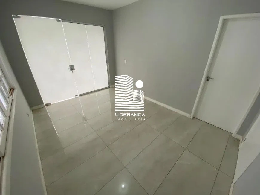 4-bedroom house with private garden and BBQ area — photo 9