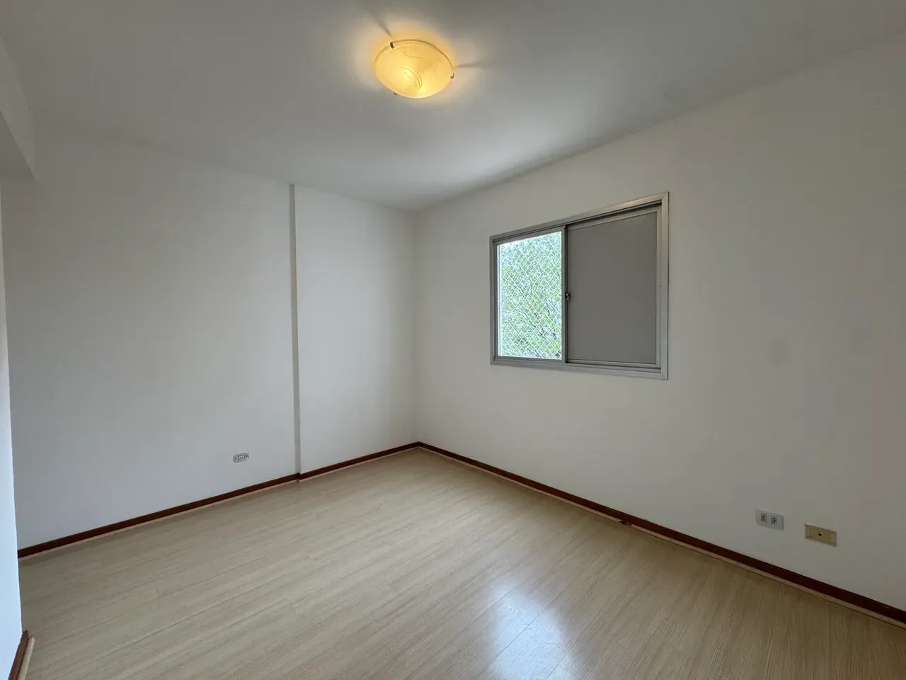 Home office in a 3-bedroom apartment, 120 m² — photo 24
