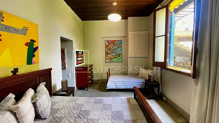 Casa sin amueblar con 4 dormitorios y cocina a gas — photo 22