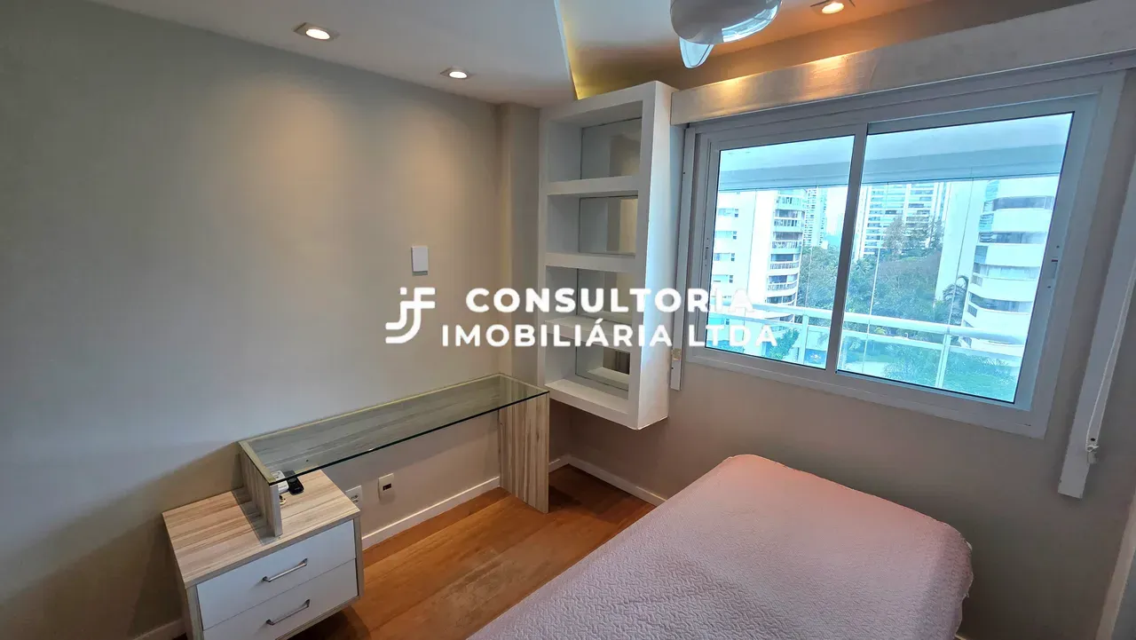 3-bedroom apartment in a building with a sauna — photo 4