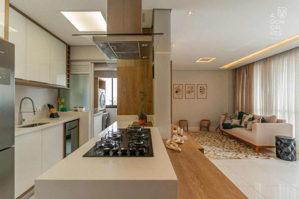 Furnished apartment, 150 m², with floor-to-ceiling windows — photo 13