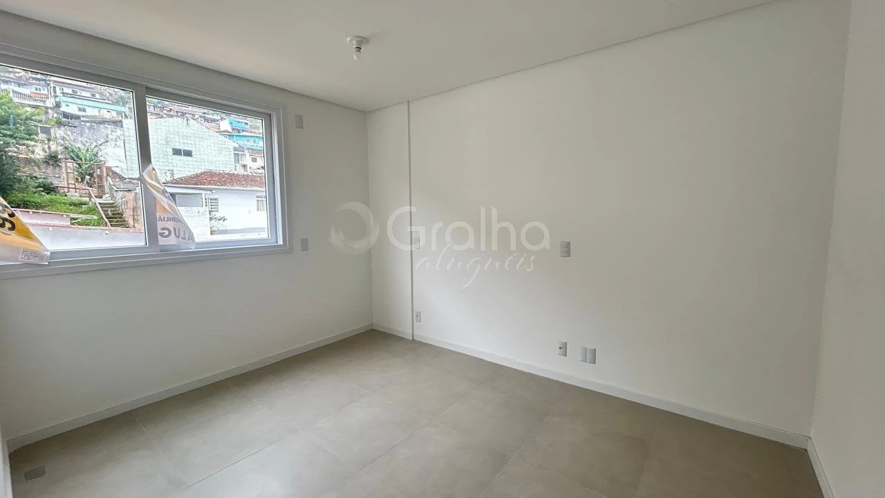 One-bedroom apartment in a building with a sauna — photo 4